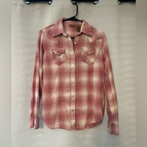 Wrangler plaid button down shirt. Thick, cotton material.
